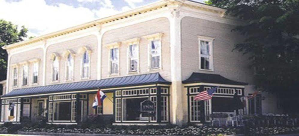 The Inn In Westport Exterior photo