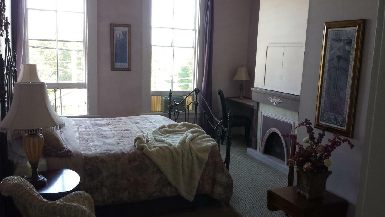 The Inn In Westport Exterior photo